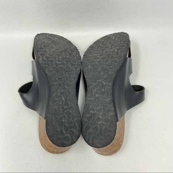 Natural Reflections Black Two Strap Open Toe Wedge Sandals - Picture 11 of 12